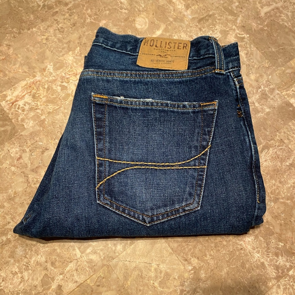 Hollister Men’s 32x32 Slim Straight Jean